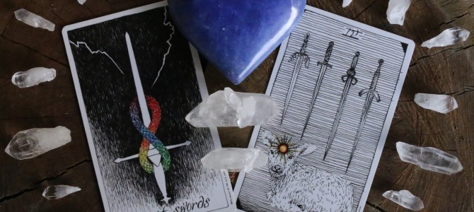 TAROT – Empowering Divination Tool